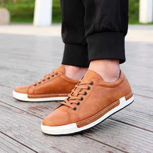 Casual Shoes Mens Leather Flats Lace-Up Shoes Simple Stylish.